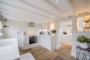 Kitchen- click for photo gallery